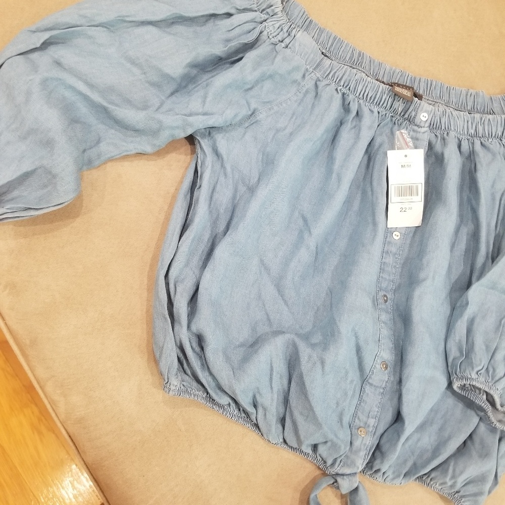 Shirt - Picture 3 of 4